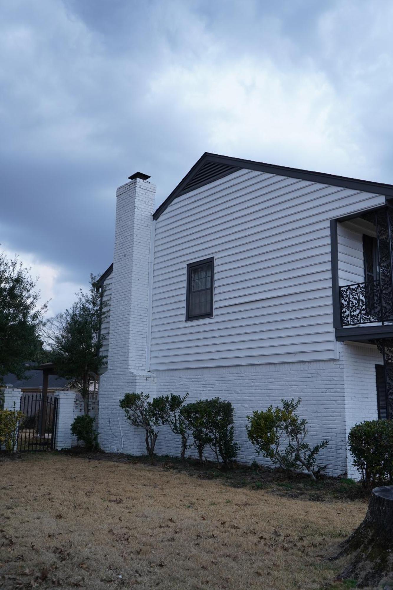 Stylish 4br Prime Location Close To All!