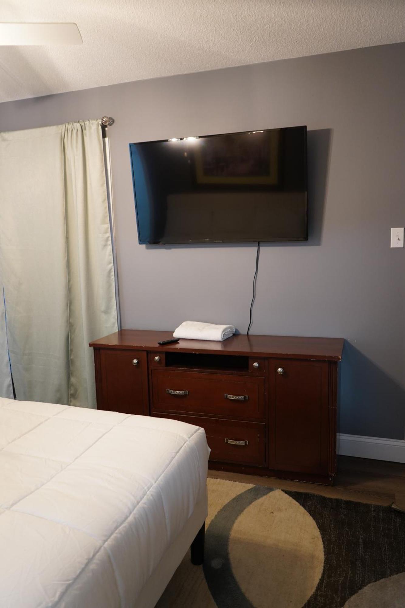Stylish 4br Prime Location Close To All! Holiday home Memphis