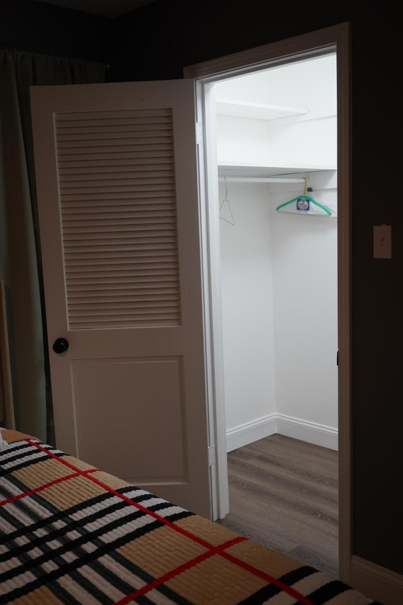 Stylish 4br Prime Location Close To All! Holiday home